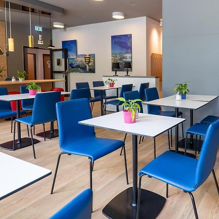 B&B Hotel Stuttgart-Airport/Messe Bagian luar foto