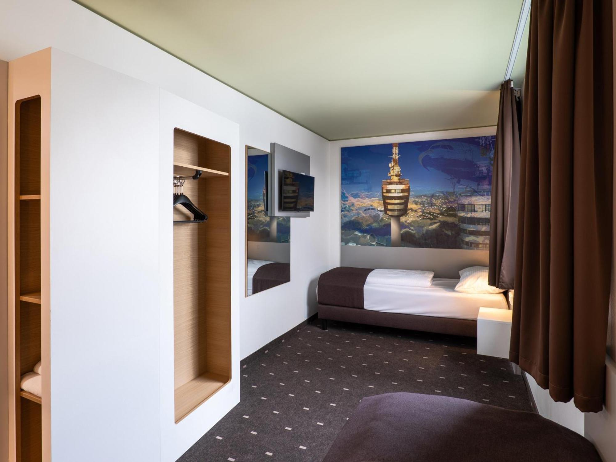 B&B Hotel Stuttgart-Airport/Messe Bagian luar foto